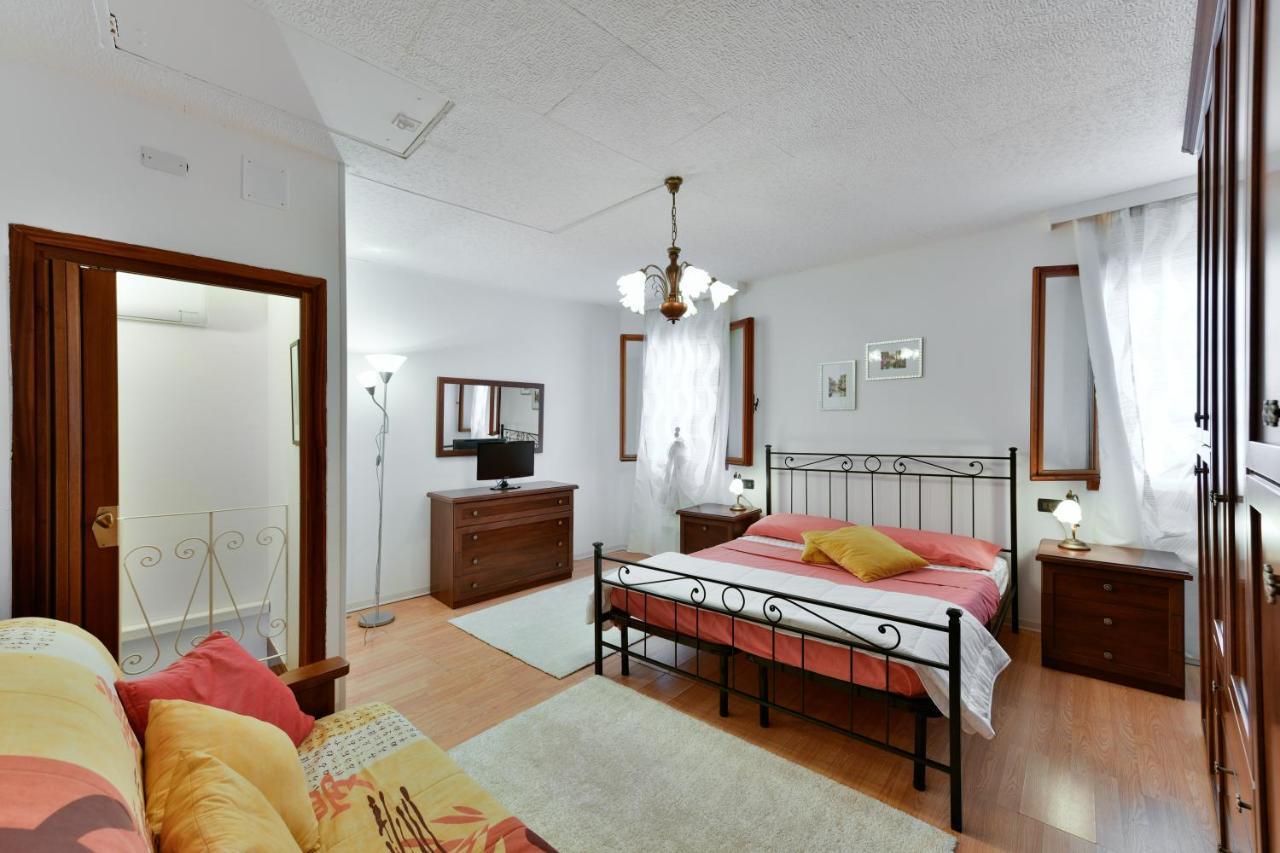Bruna Holidays House 布拉诺岛 外观 照片